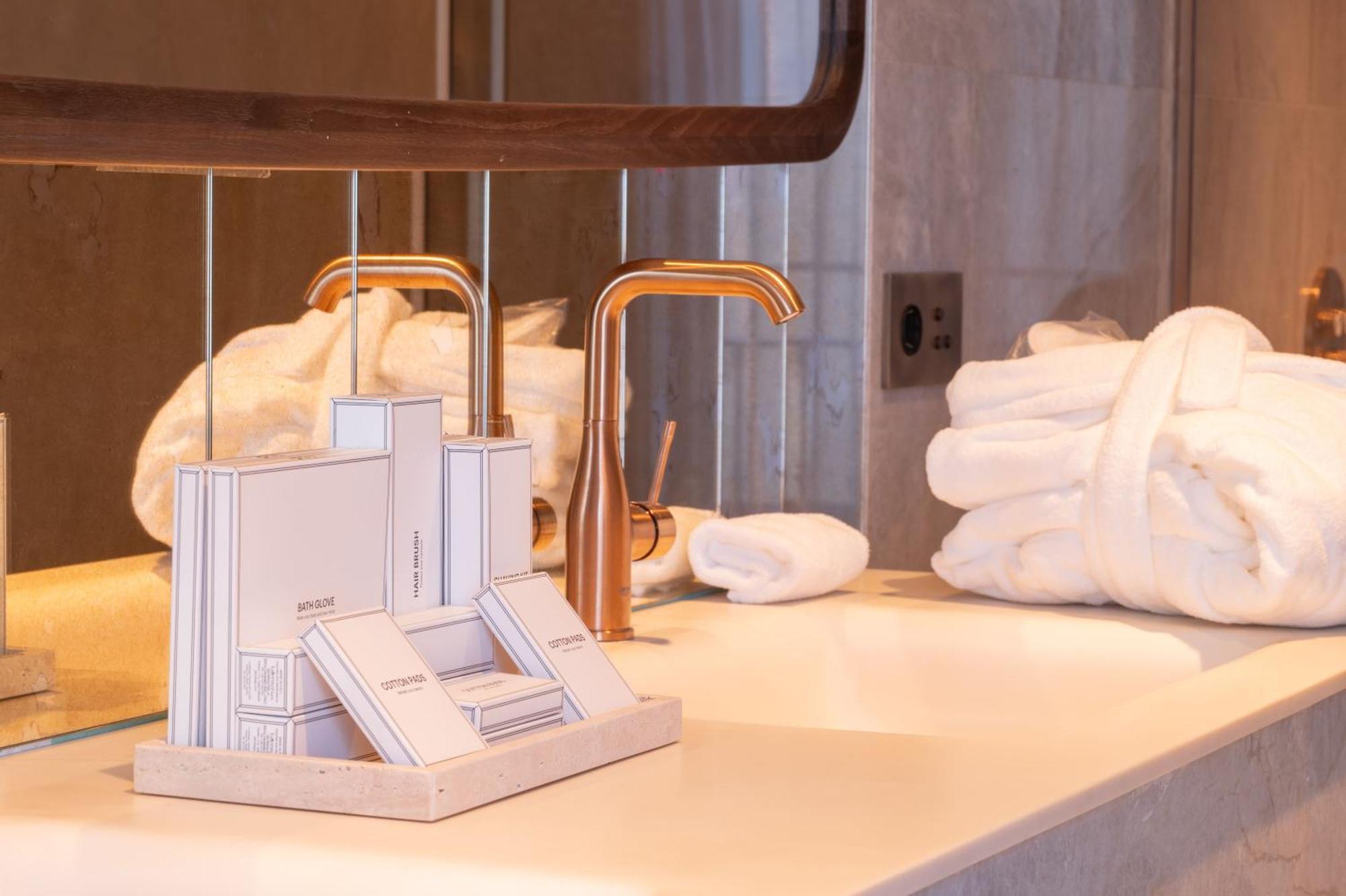 Casa Faraona Luxury Residences Madrid Bagian luar foto